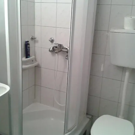 Hotel Prenociste Luna 2005 Novi Sad