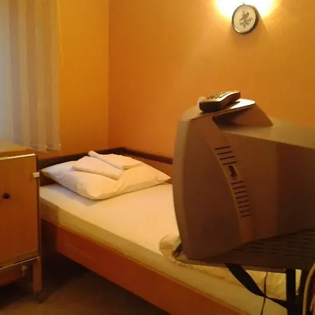Hotel Prenociste Luna 2005 Novi Sad